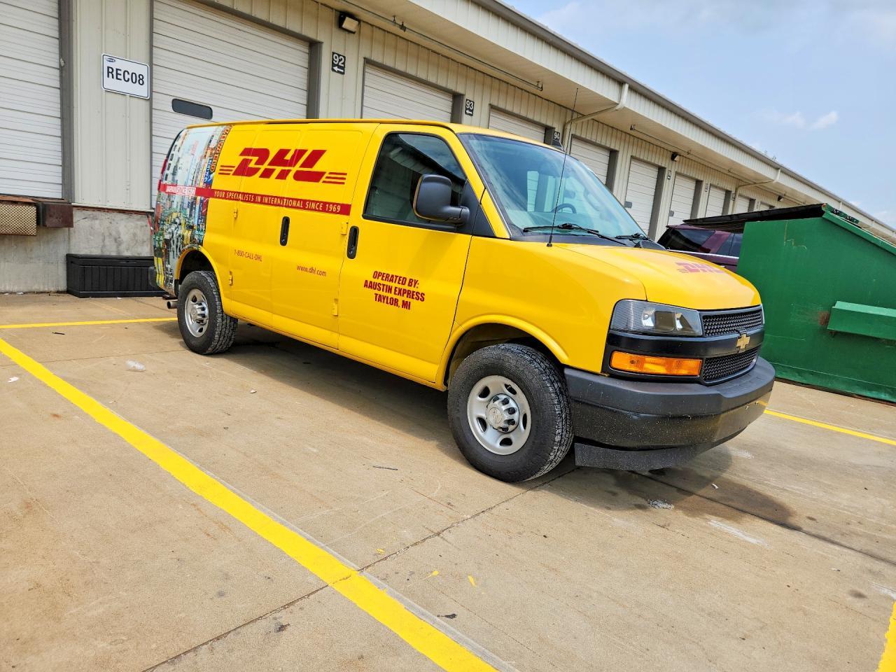 2020 Chevrolet Express G2500 - zdjęcie 4