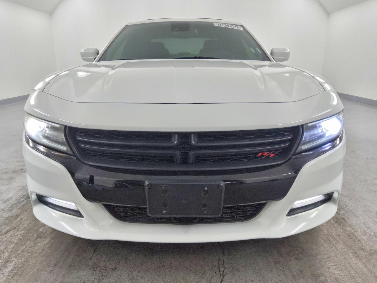 2015 Dodge Charger R/T - zdjęcie 5