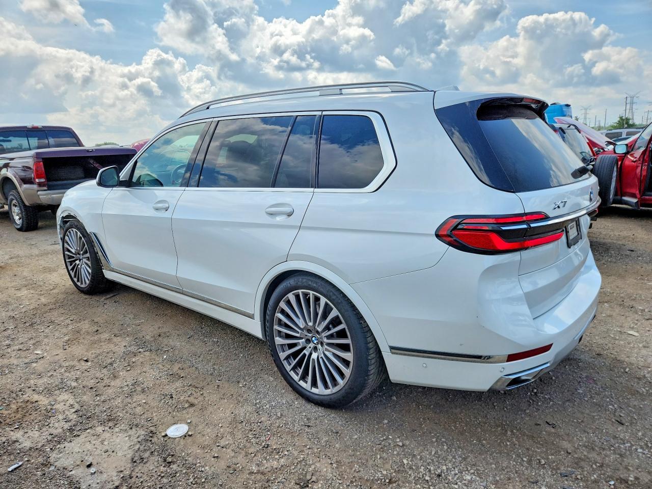 2023 BMW X7 xDrive40I - zdjęcie 2