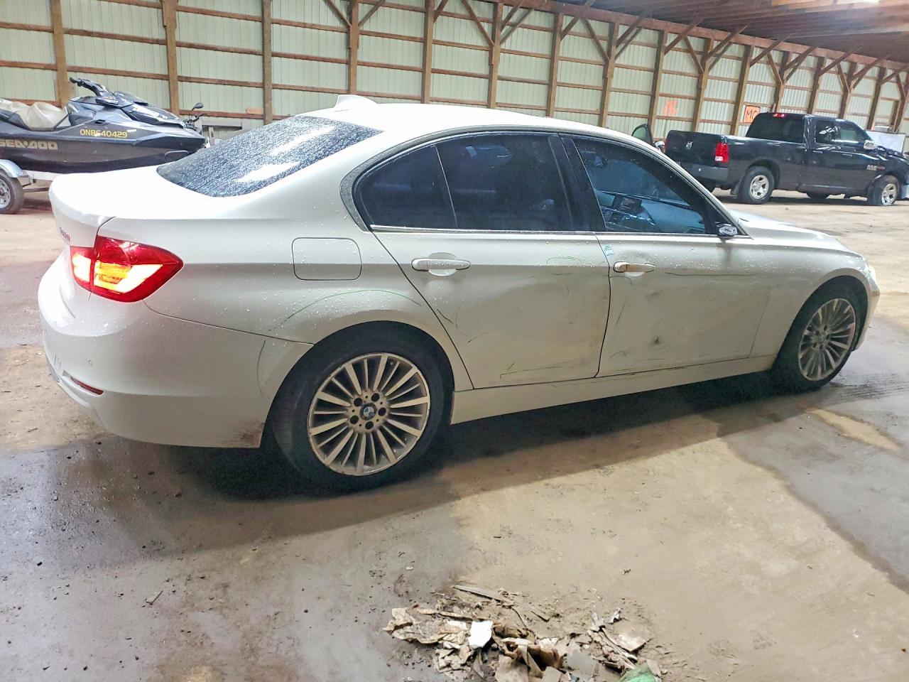 2015 BMW 328 Xi - zdjęcie 3