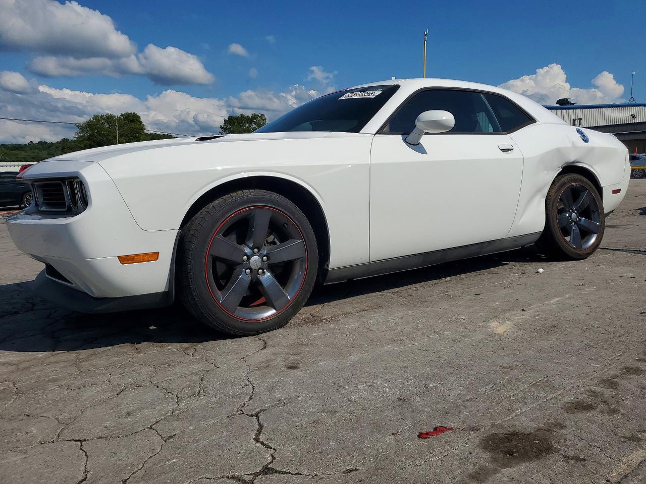 2013 Dodge Challenger Sxt - zdjęcie główne