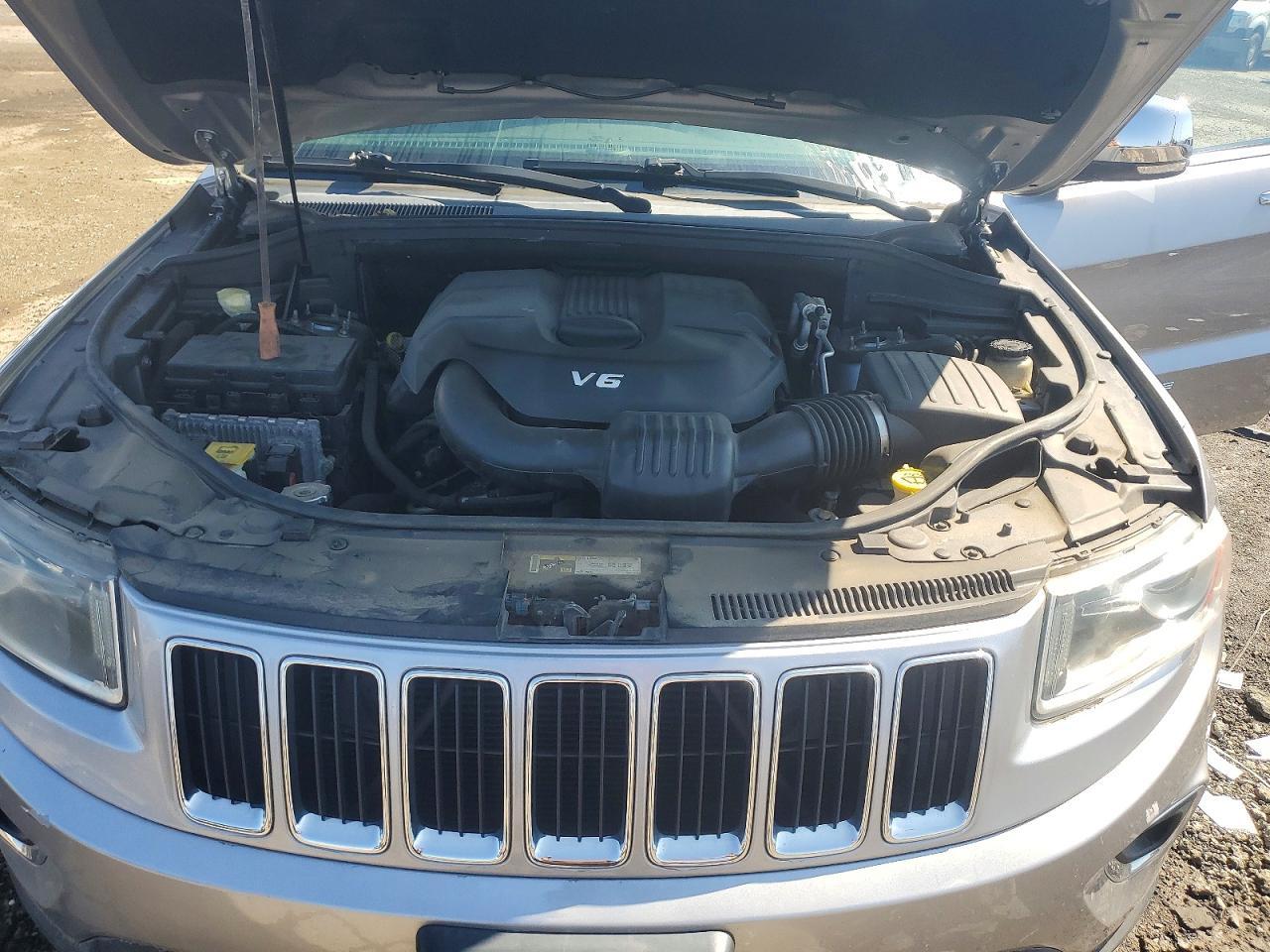 2014 Jeep Grand Cherokee Limited - zdjęcie 12