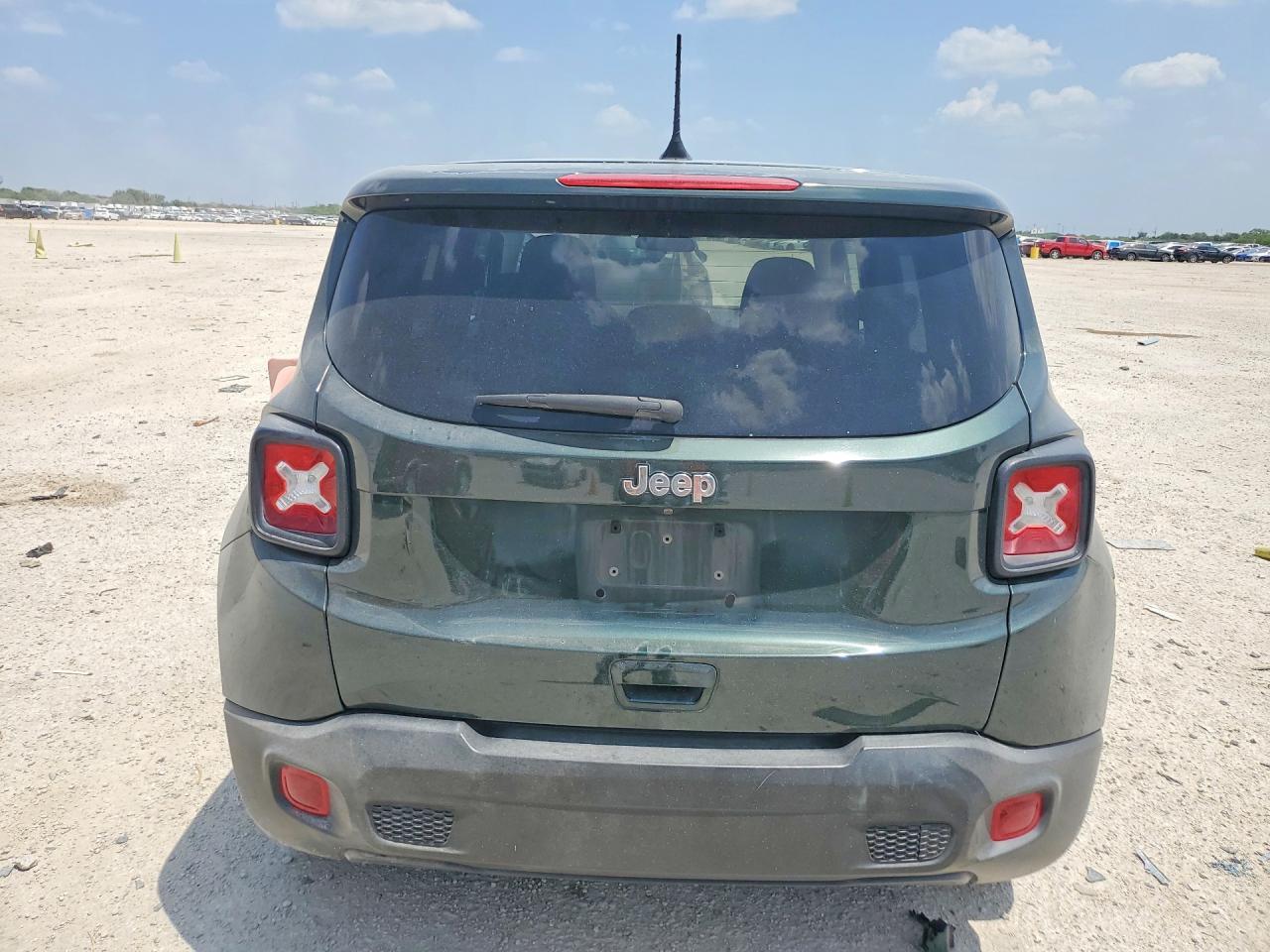 2021 Jeep Renegade Sport - zdjęcie 6