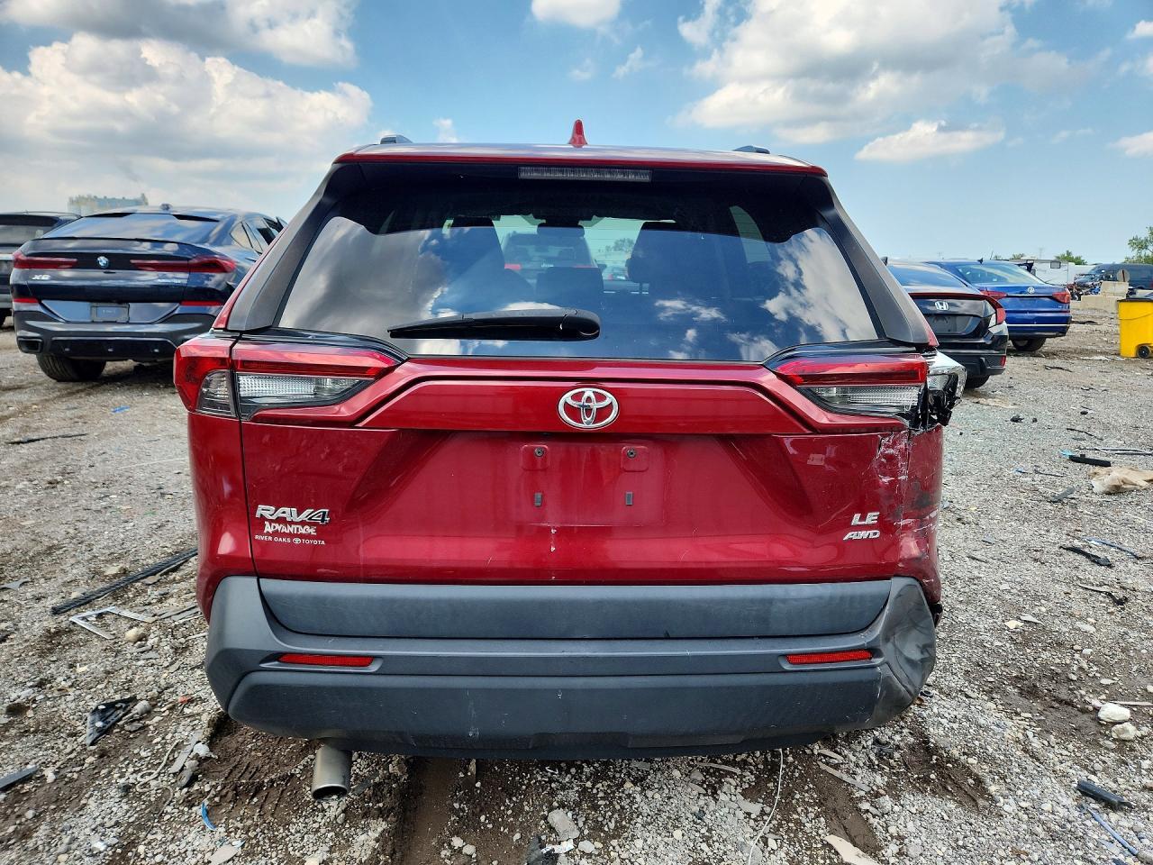 2019 Toyota Rav4 Le - zdjęcie 6