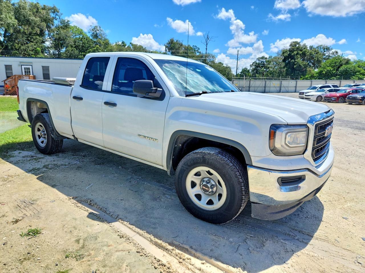 2018 GMC Sierra C1500 - zdjęcie 4