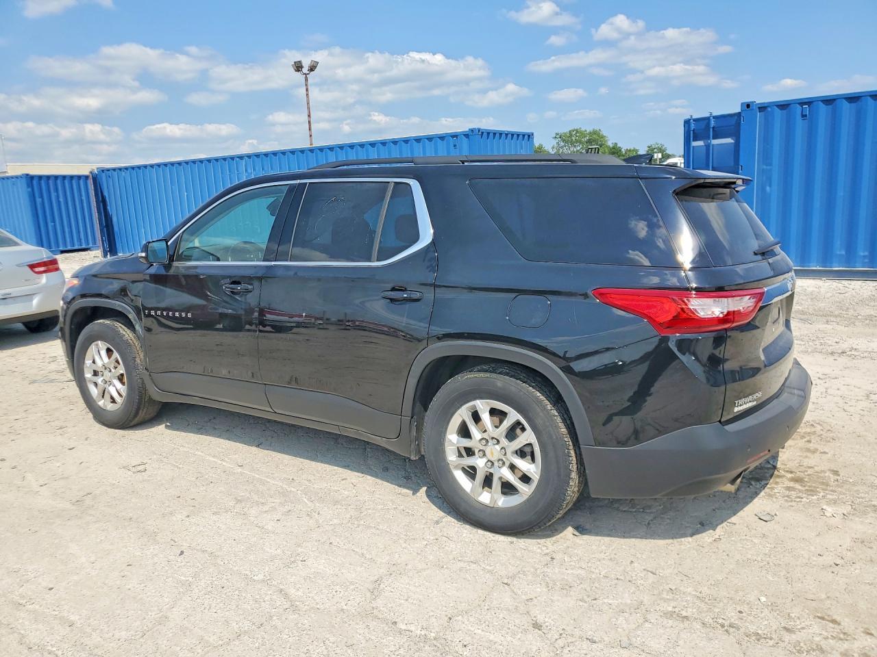 2020 Chevrolet Traverse Lt - zdjęcie 2