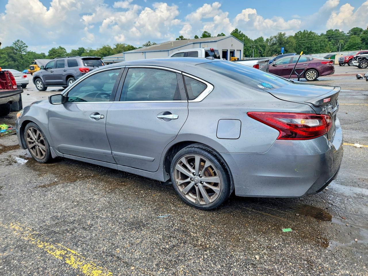 2018 Nissan Altima 2.5 Sr - zdjęcie 2
