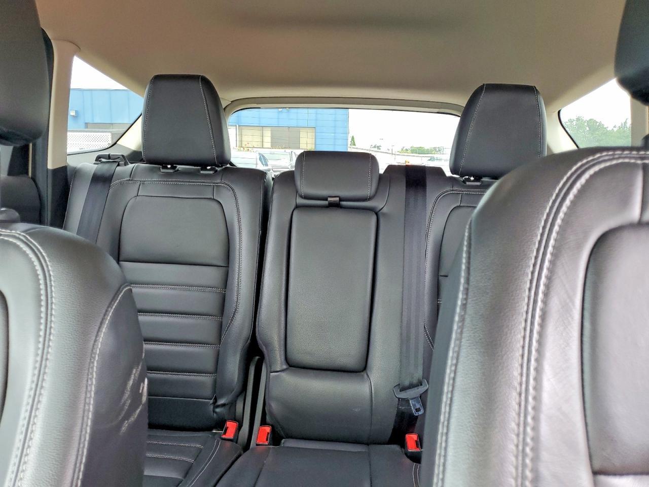 2017 Ford Escape Titanium - zdjęcie 10