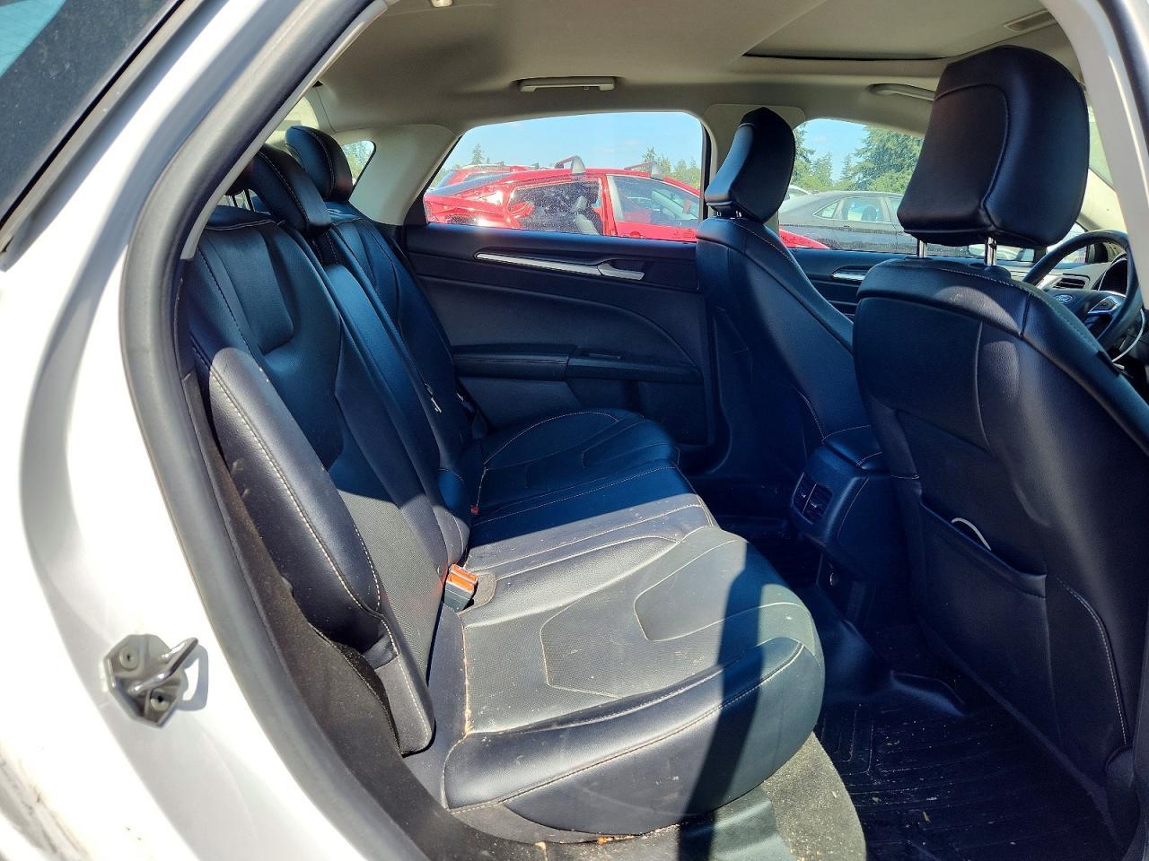 2020 Ford Fusion Titanium - zdjęcie 10