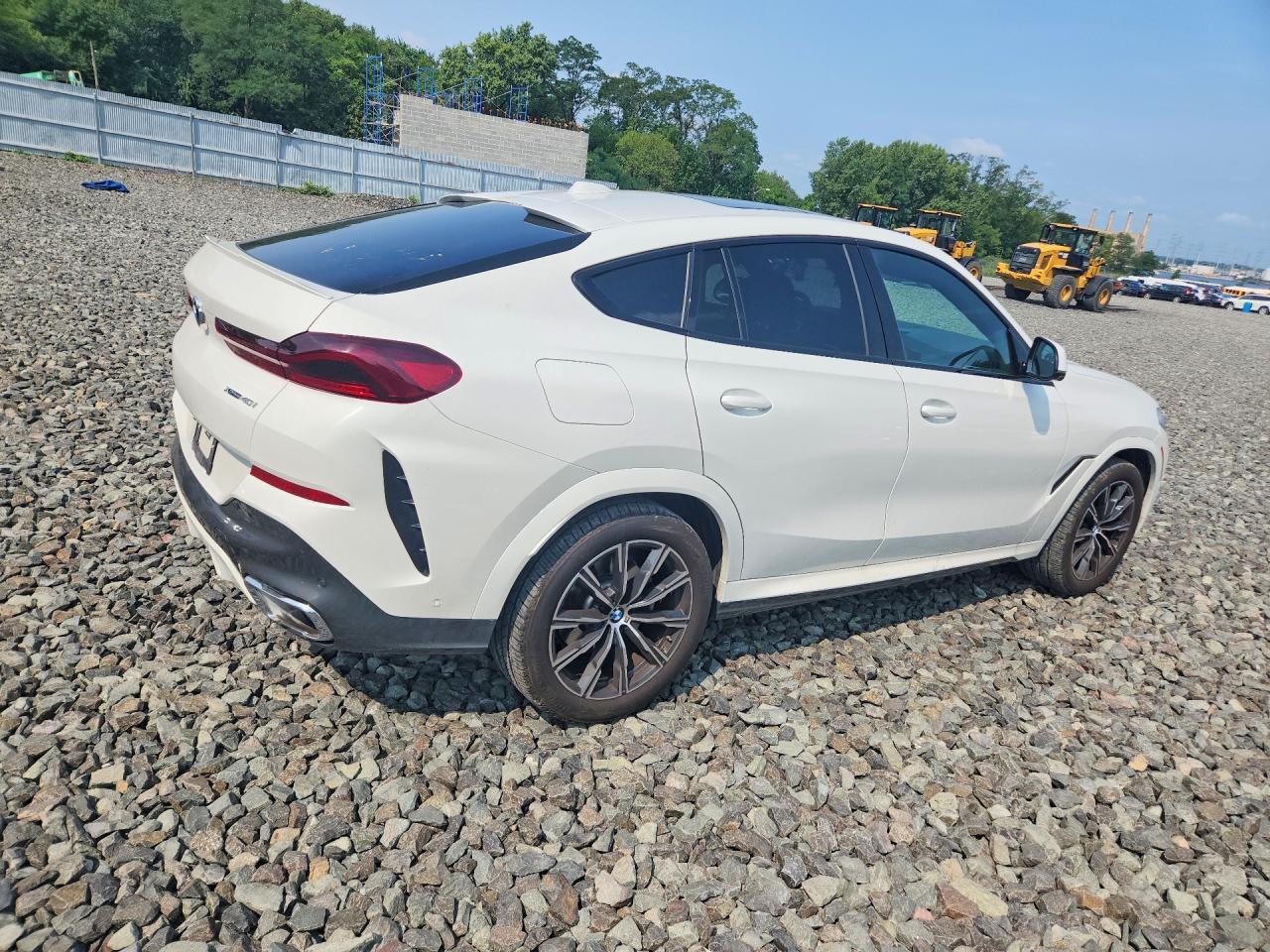 2026 BMW X6 xDrive4 - zdjęcie 3
