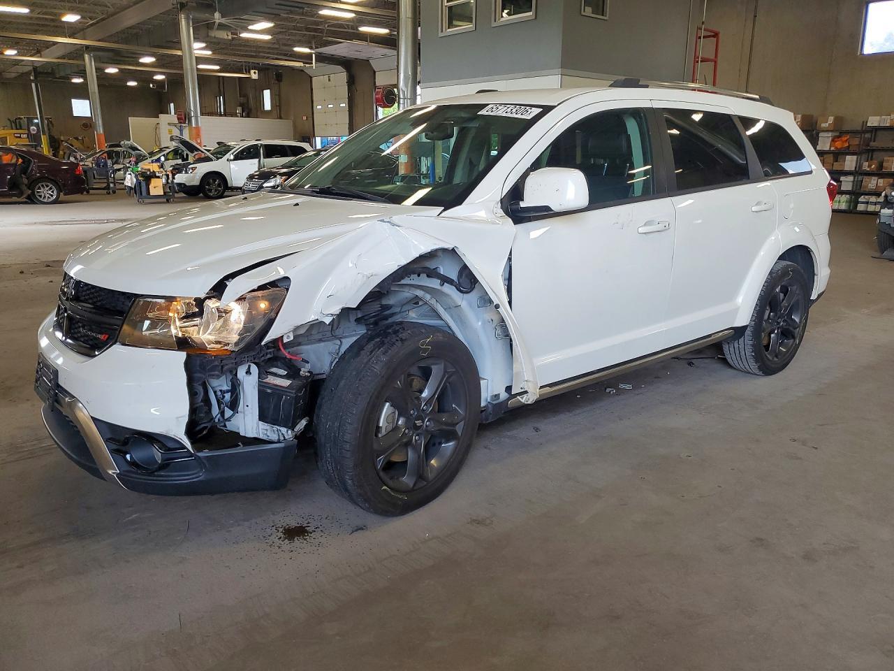 2019 Dodge Journey Crossroad - zdjęcie główne