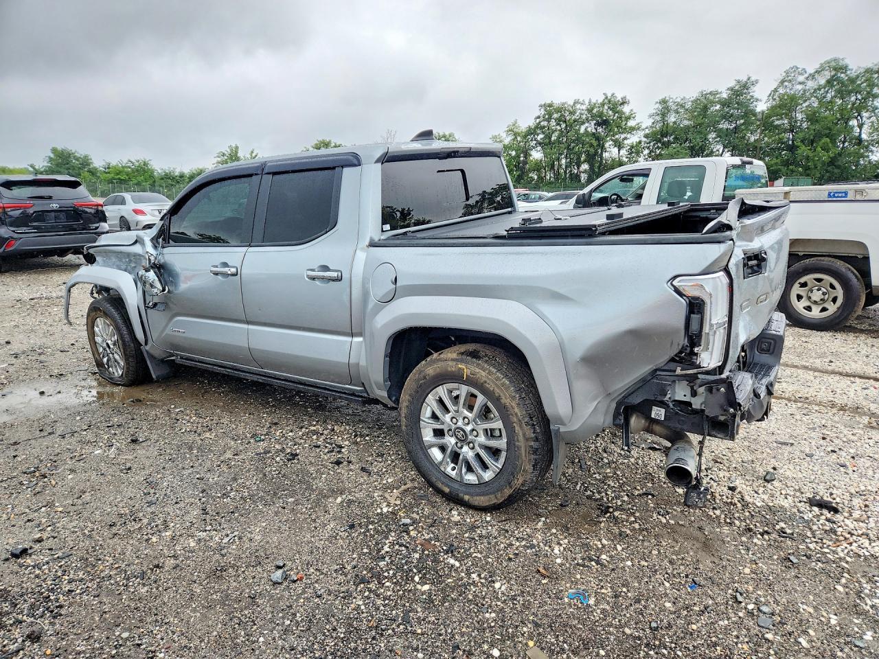 2024 Toyota Tacoma Limited - zdjęcie 2