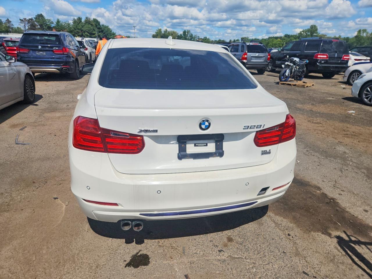2014 BMW 328 Xi Sulev - zdjęcie 6