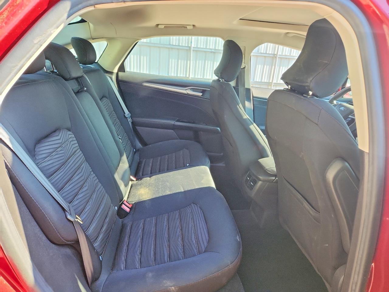2016 Ford Fusion Se - zdjęcie 10