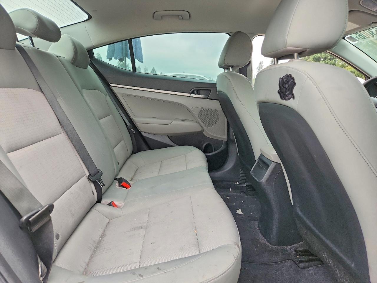 2017 Hyundai Elantra Se - zdjęcie 10