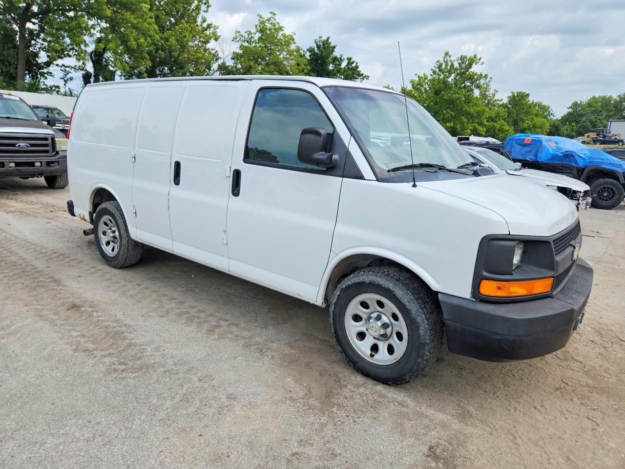 2013 Chevrolet Express G1500 - zdjęcie 4