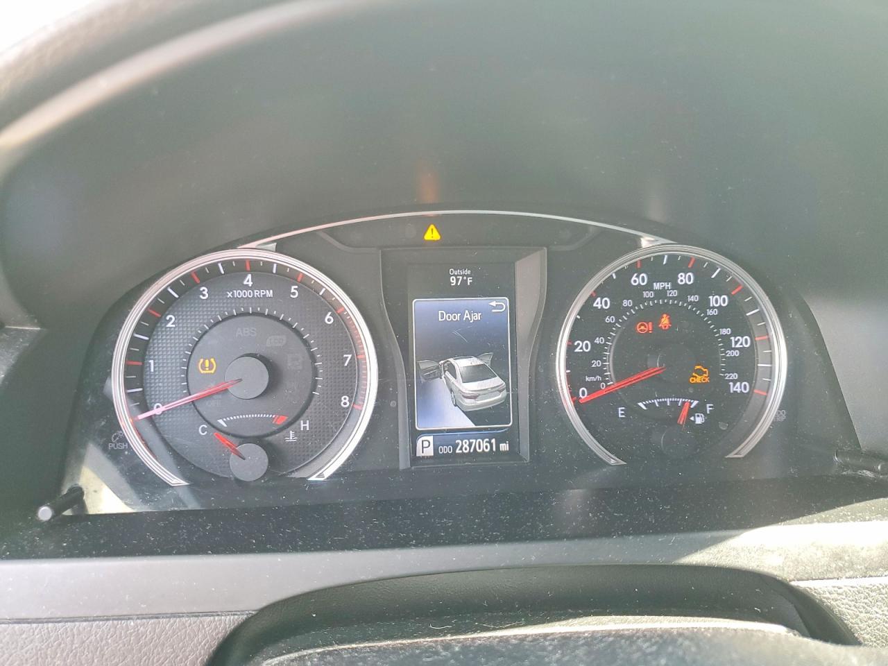 2015 Toyota Camry Se - zdjęcie 9