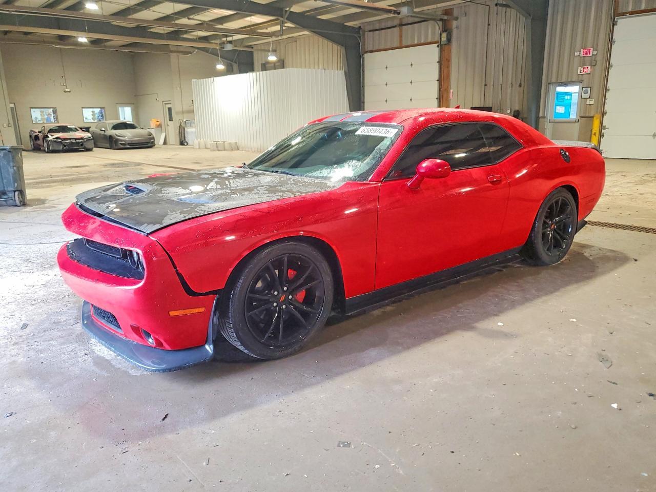 2016 Dodge Challenger Sxt - zdjęcie główne