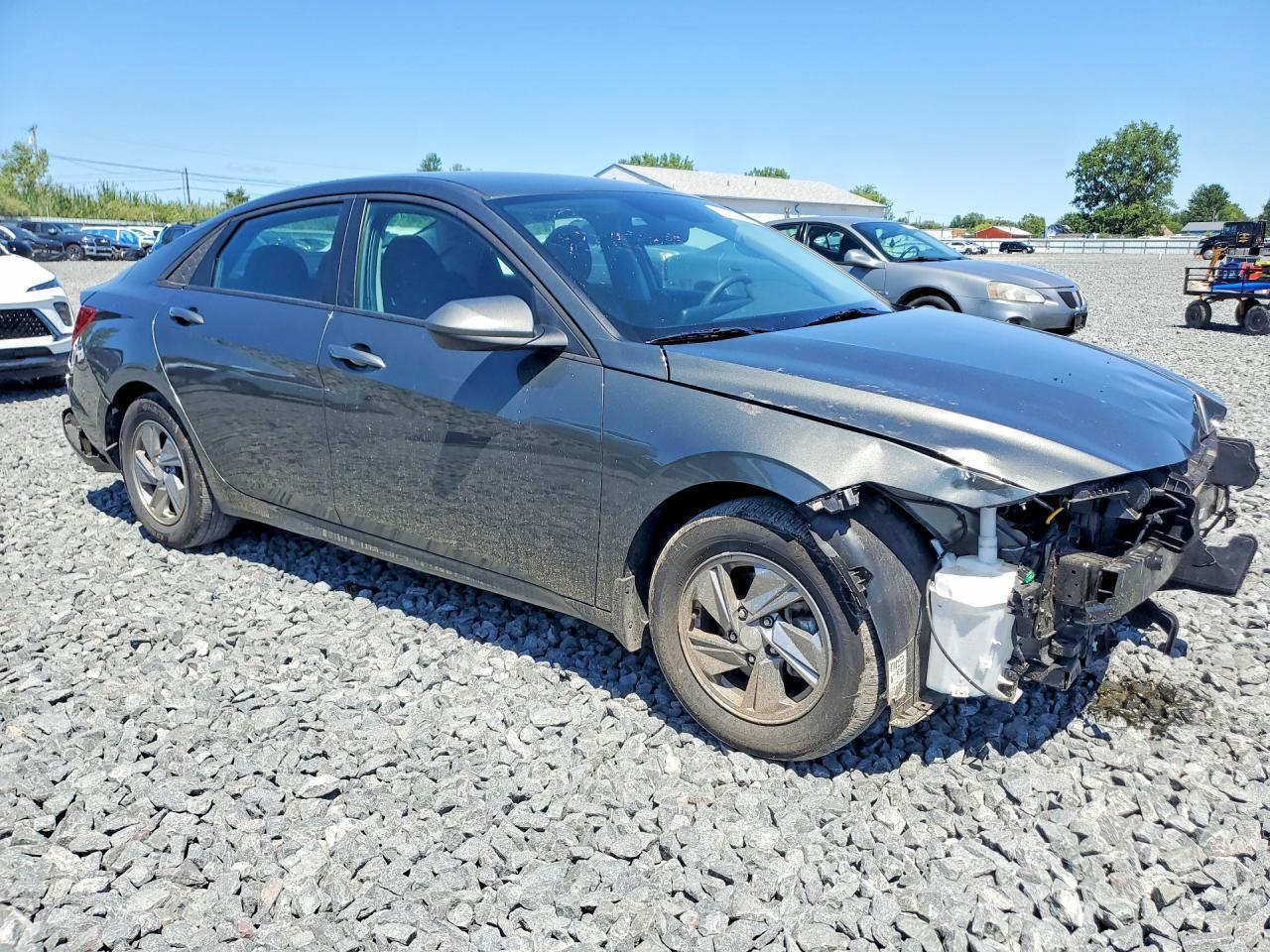 2025 Hyundai Elantra Se - zdjęcie 4