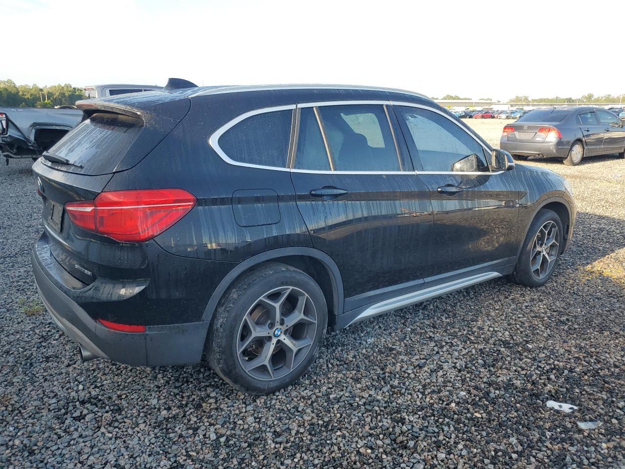 2018 BMW X1 Sdrive28I - zdjęcie 3