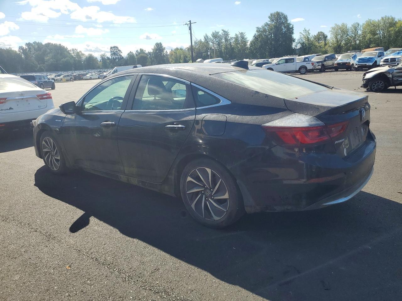 2019 Honda Insight Touring - zdjęcie 2