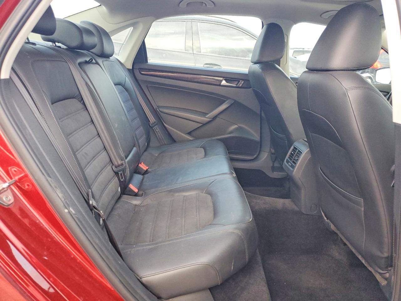 2015 Volkswagen Passat Sel - zdjęcie 10