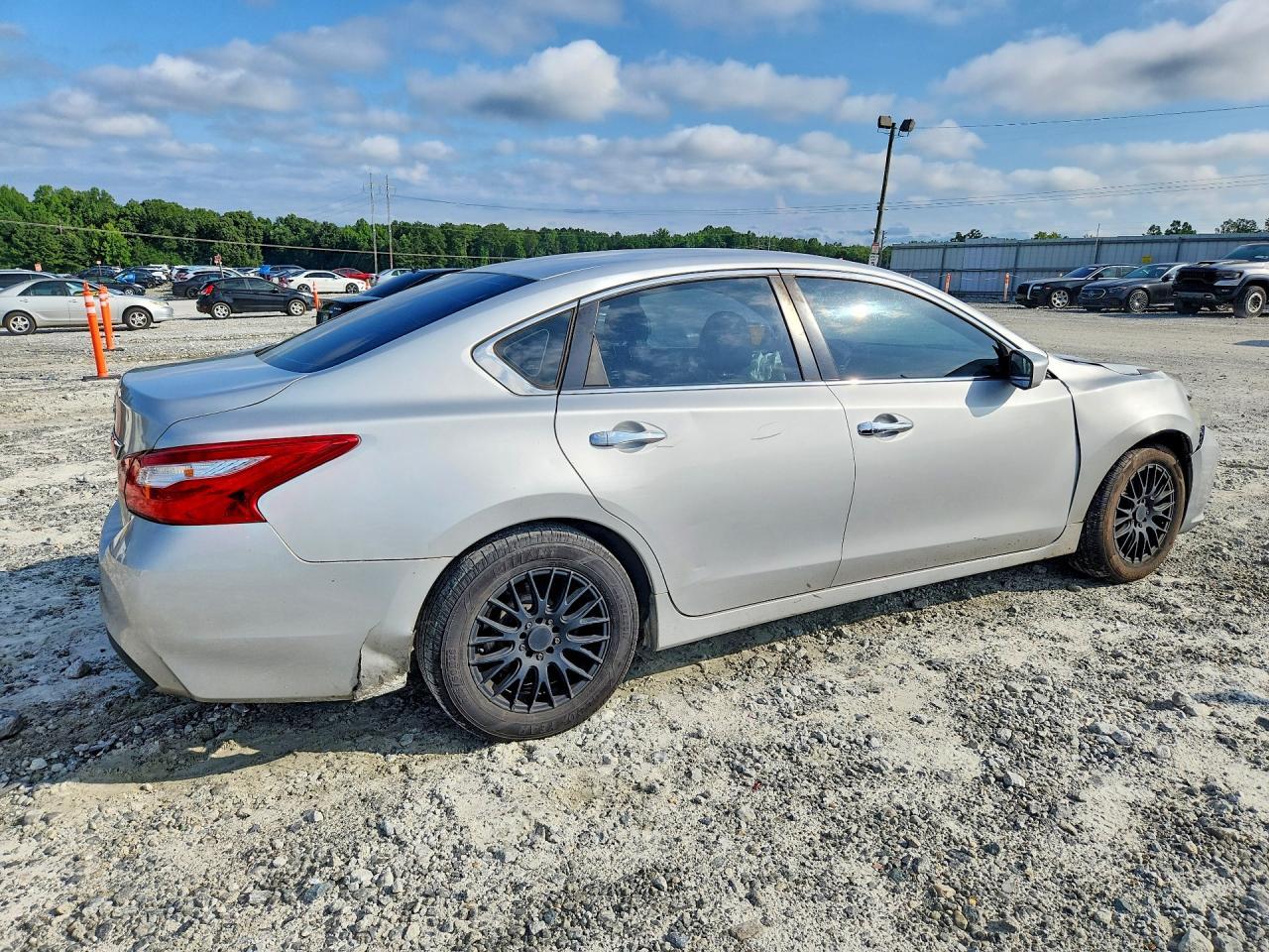 2017 Nissan Altima 2.5 S - zdjęcie 3