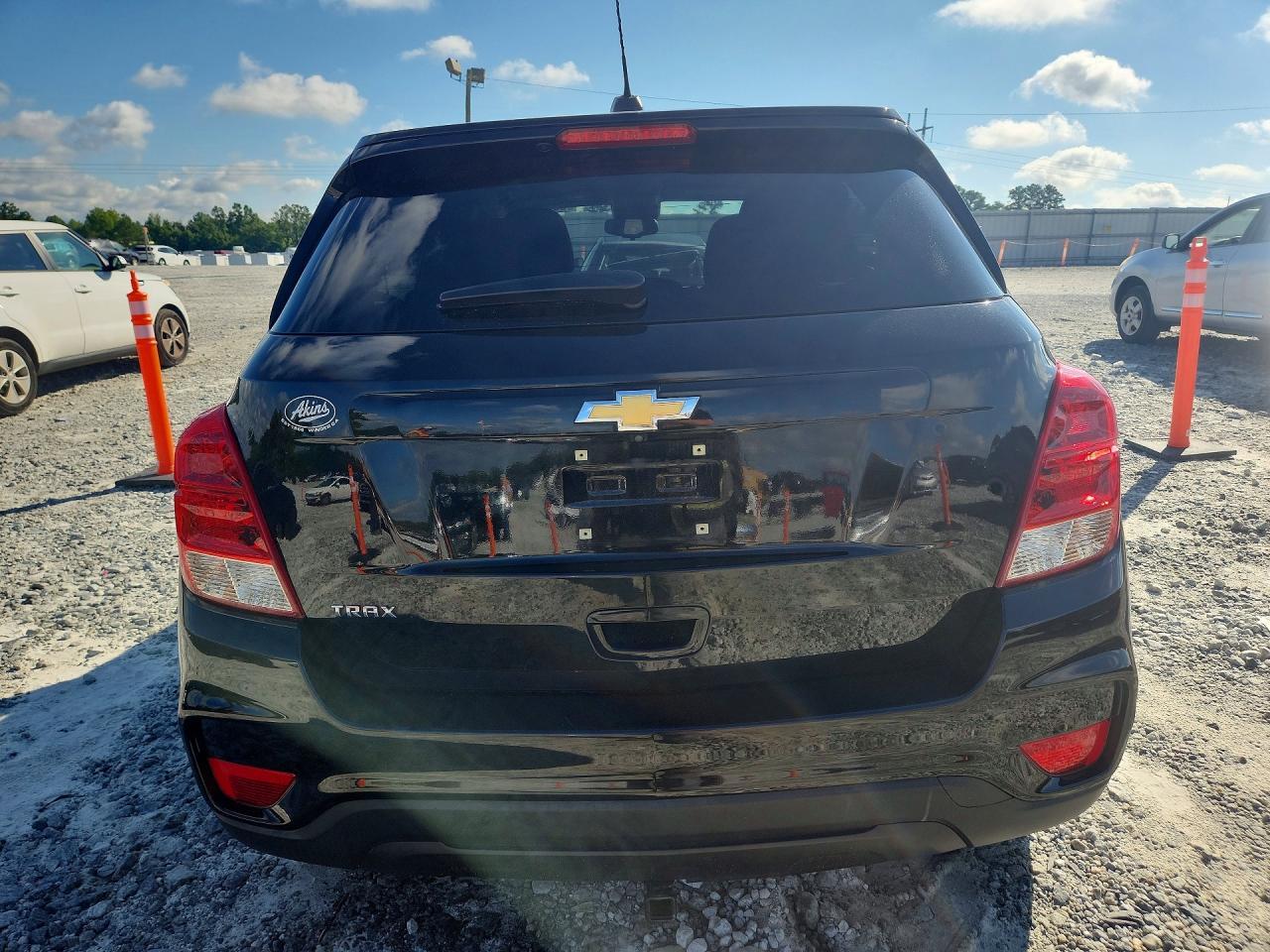 2022 Chevrolet Trax Ls - zdjęcie 6