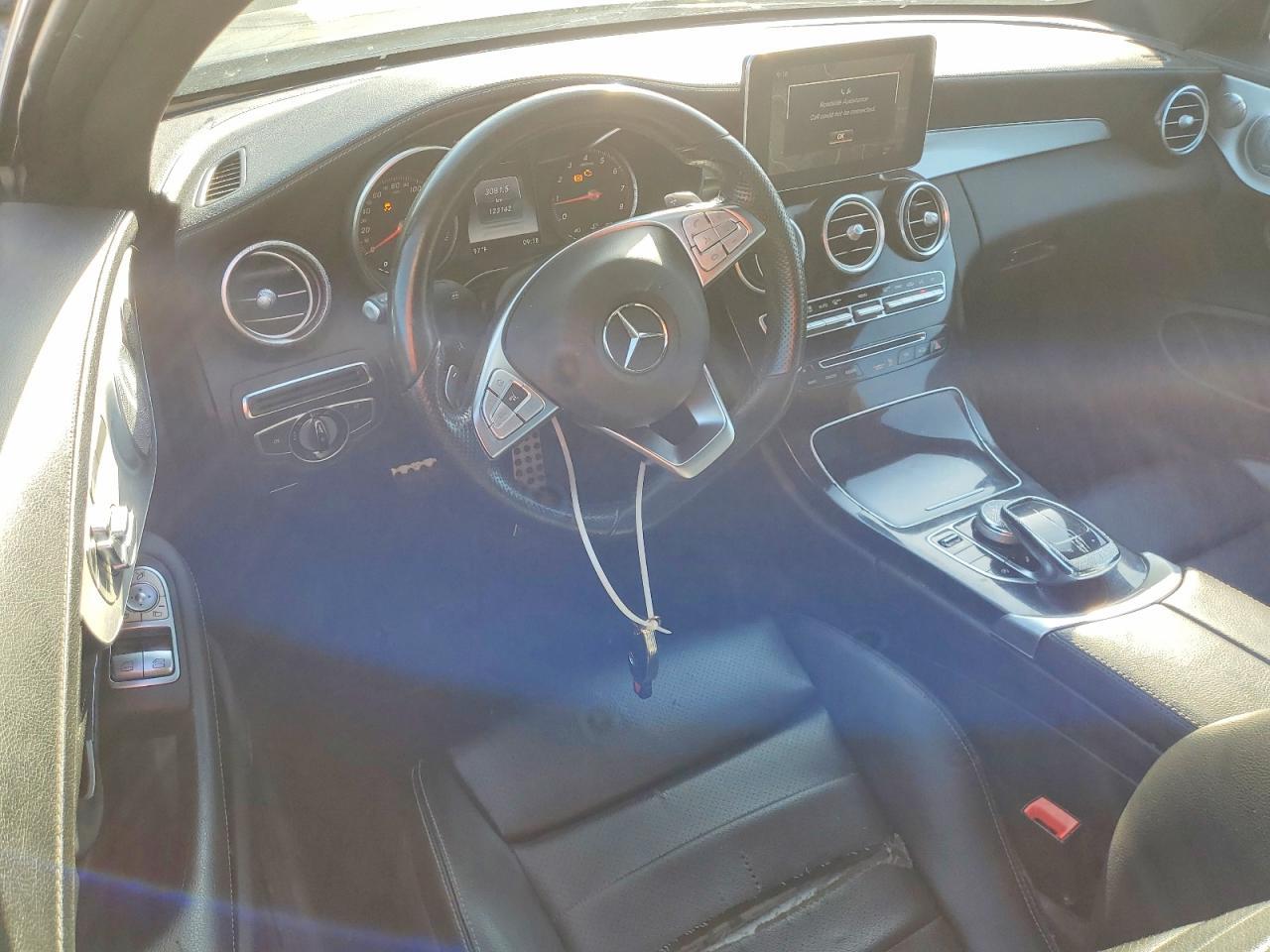 2017 Mercedes-Benz C 300 4Matic - zdjęcie 8