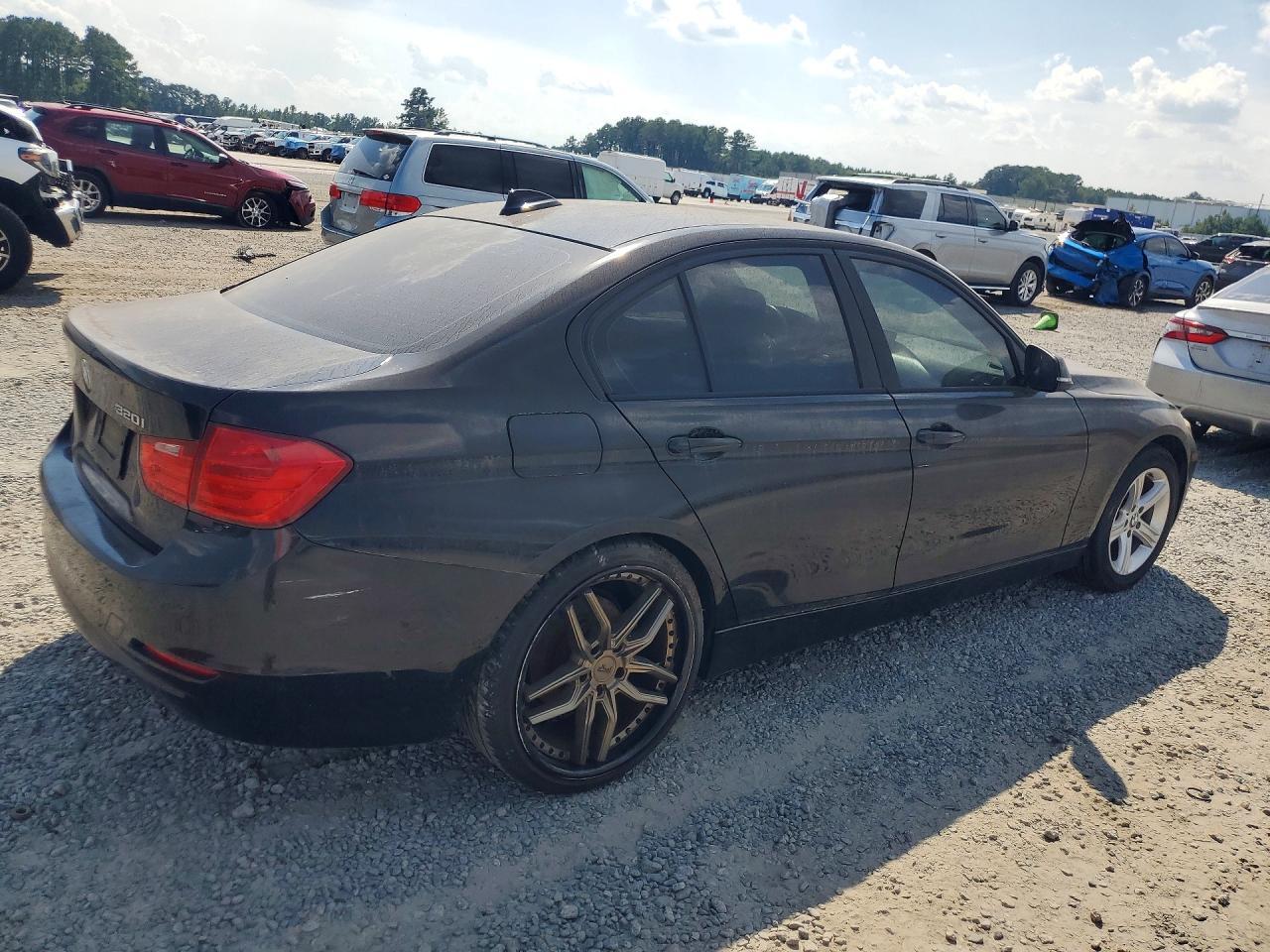 2013 BMW 320 I - zdjęcie 3
