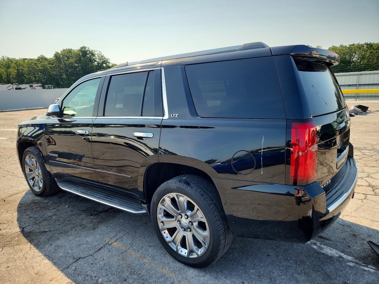 2016 Chevrolet Tahoe K1500 Ltz - zdjęcie 2