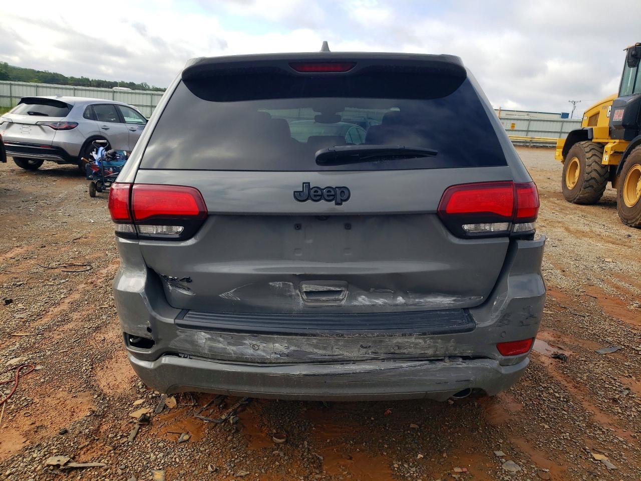 2022 Jeep Grand Cherokee Laredo E - zdjęcie 6