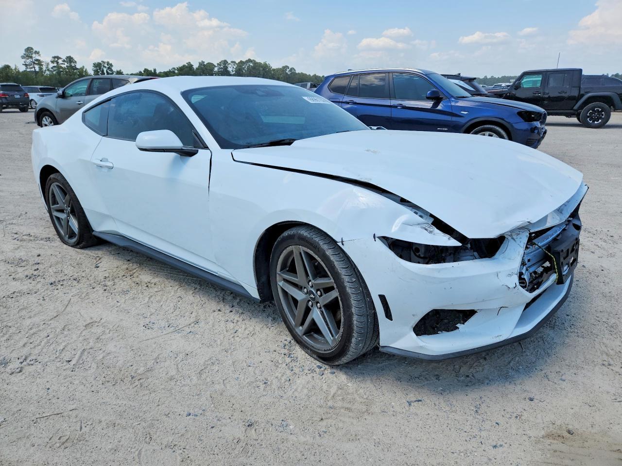 2025 Ford Mustang - zdjęcie 4