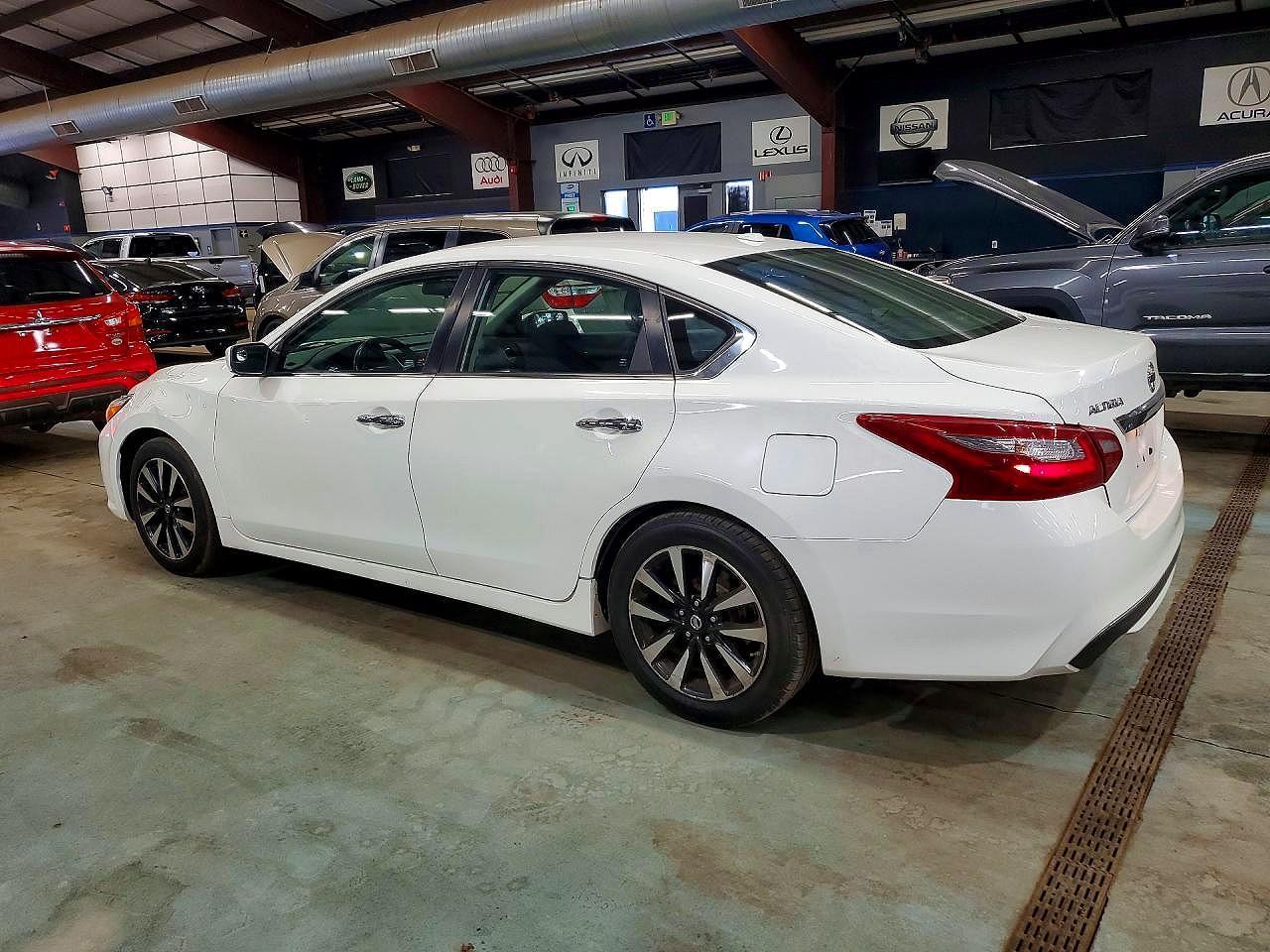 2018 Nissan Altima 2.5 Sv - zdjęcie 2