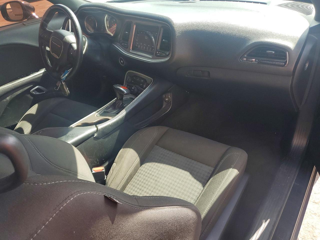 2021 Dodge Challenger Sxt - zdjęcie 8
