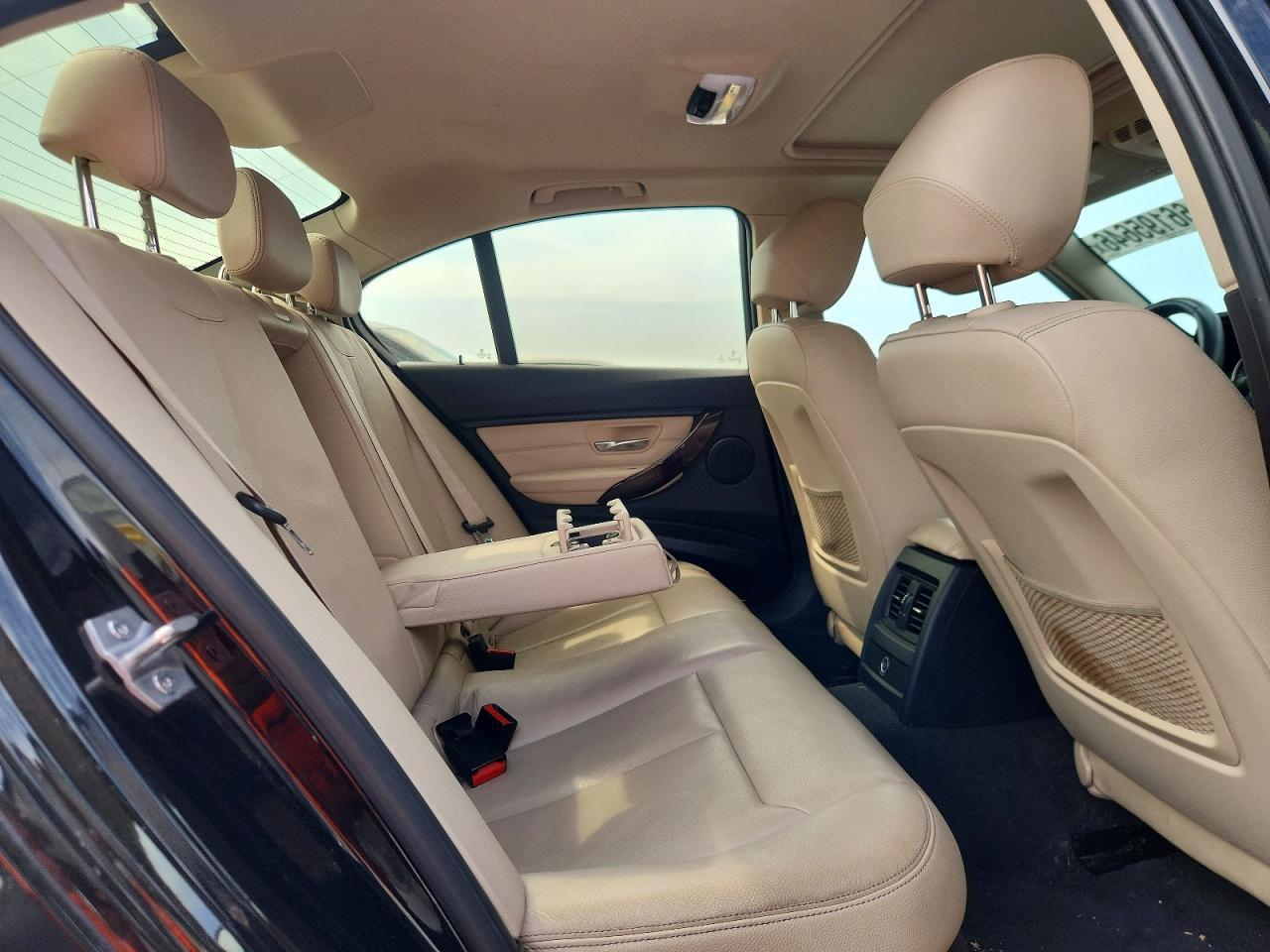 2015 BMW 335 I - zdjęcie 10