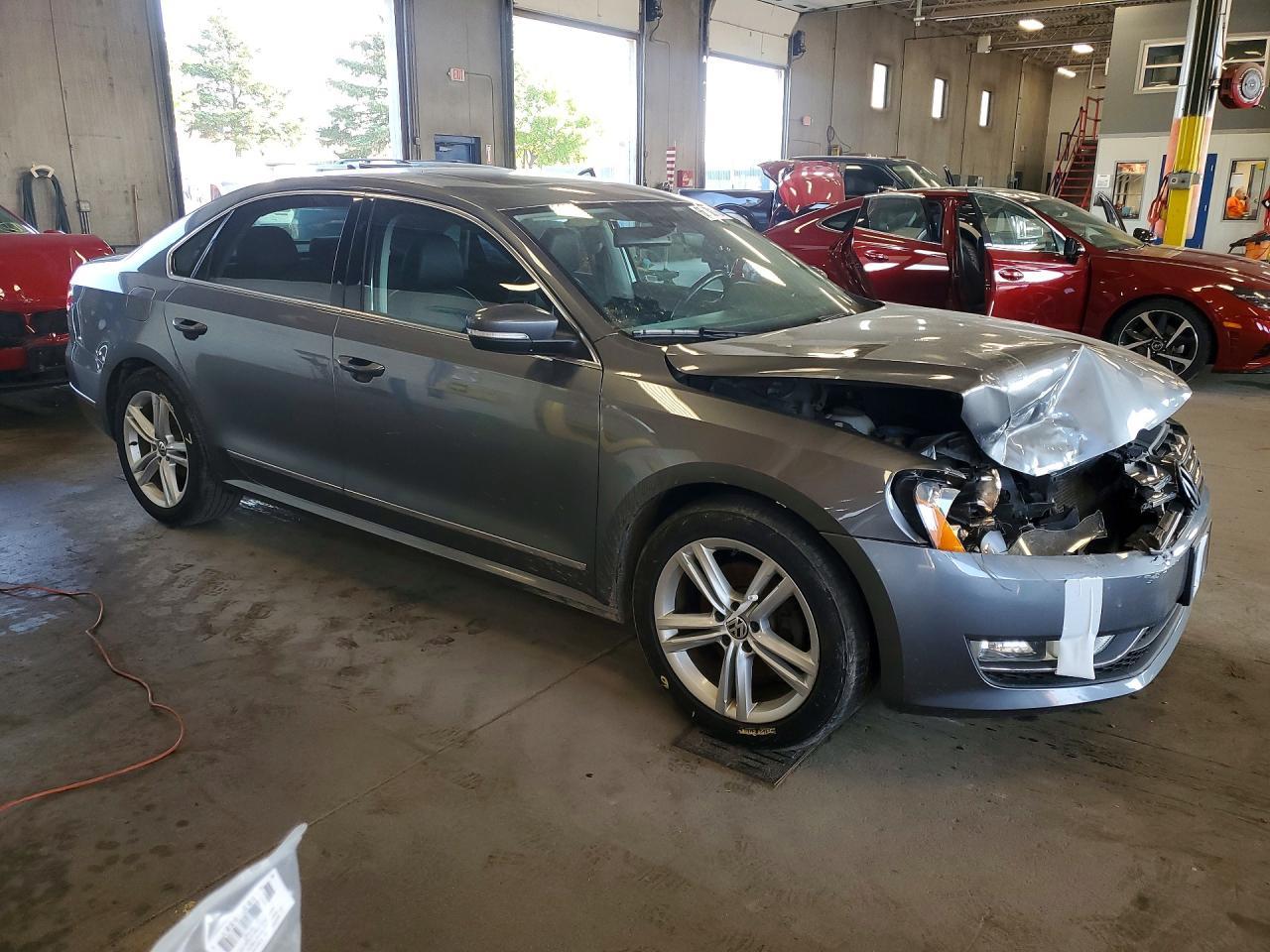 2015 Volkswagen Passat Sel - zdjęcie 4