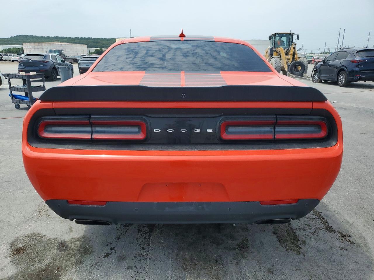 2017 Dodge Challenger R/T - zdjęcie 6