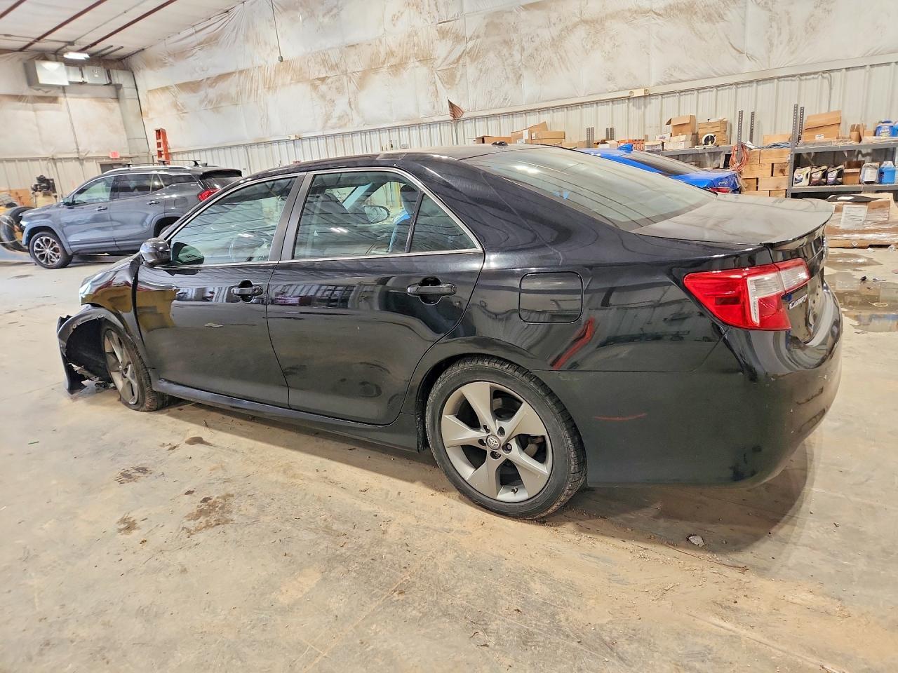 2014 Toyota Camry Se Sport - zdjęcie 2