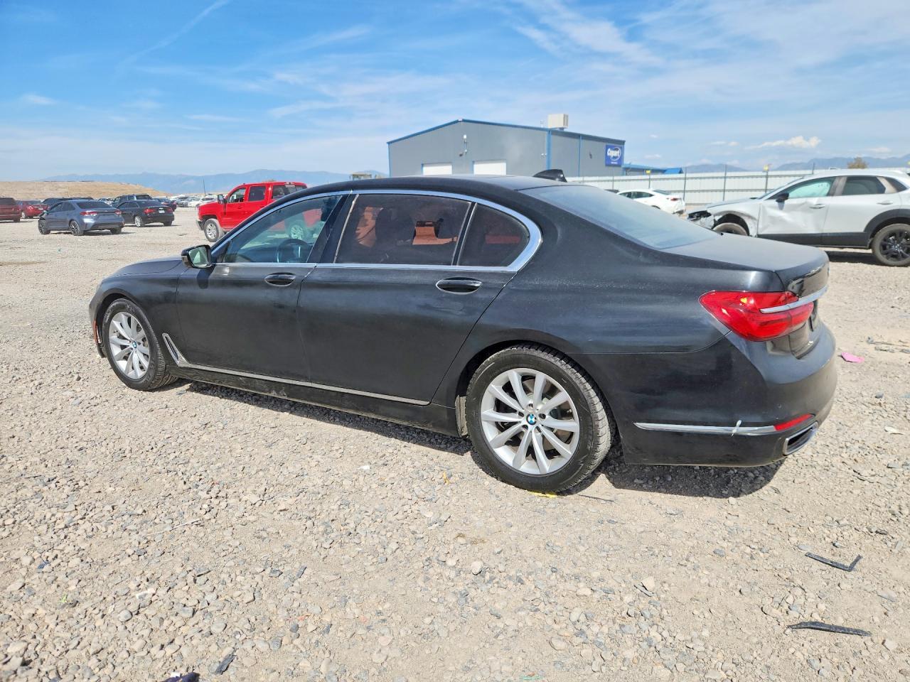 2016 BMW 740 I - zdjęcie 2