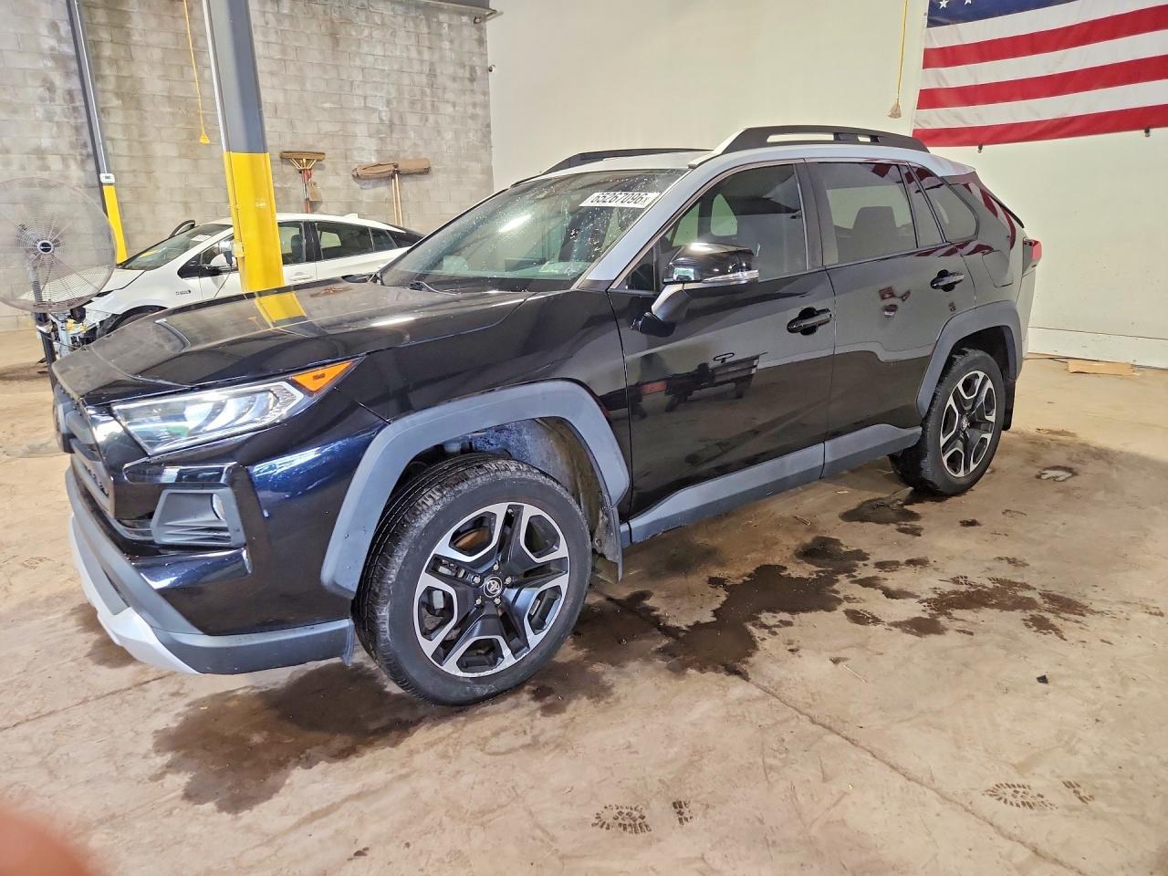 2019 Toyota Rav4 Adventure - zdjęcie główne