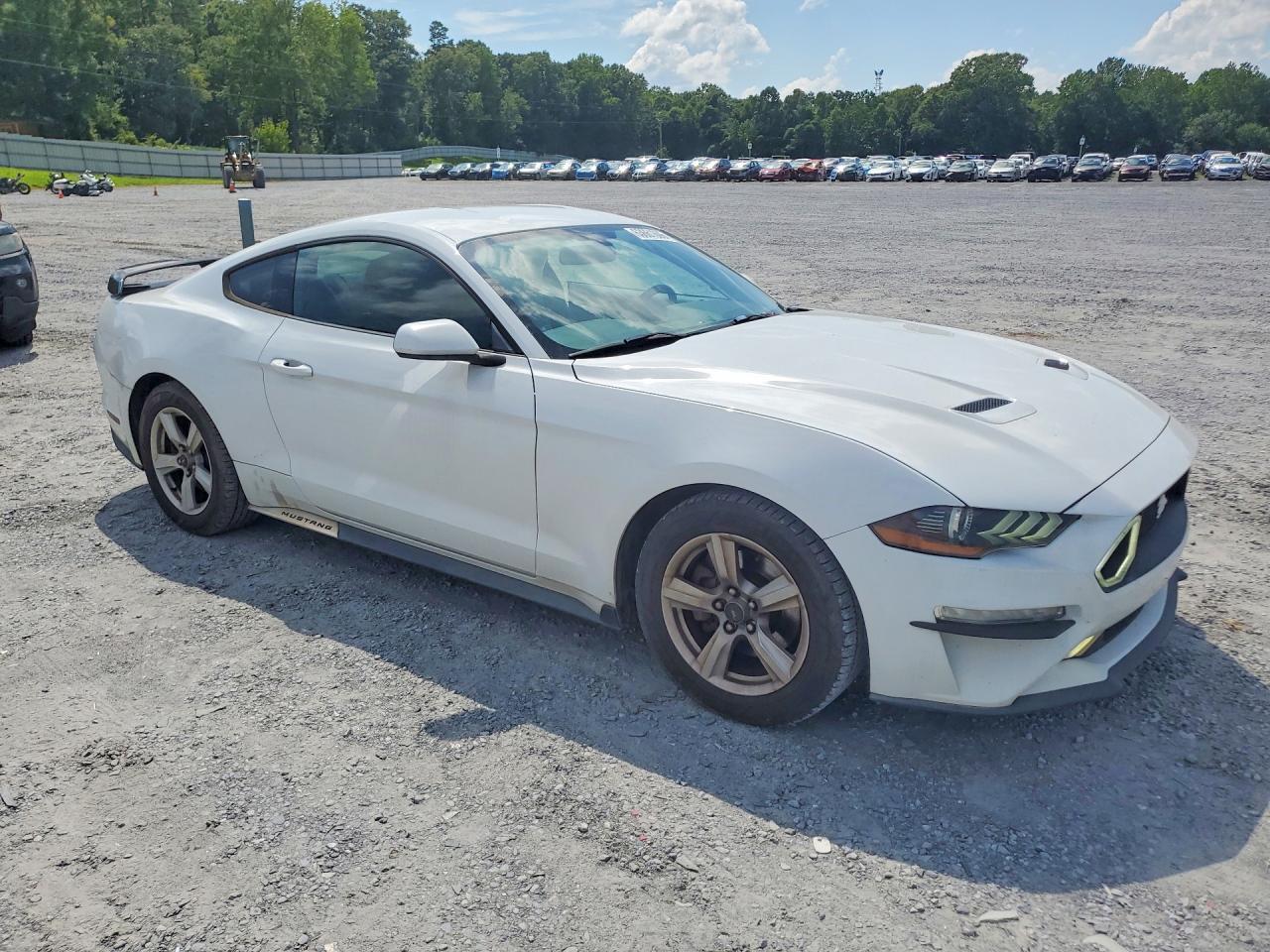 2018 Ford Mustang - zdjęcie 4