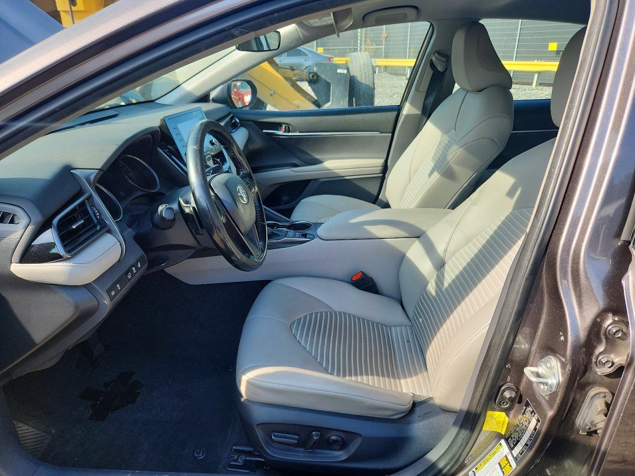 2022 Toyota Camry Hybrid Se - zdjęcie 7