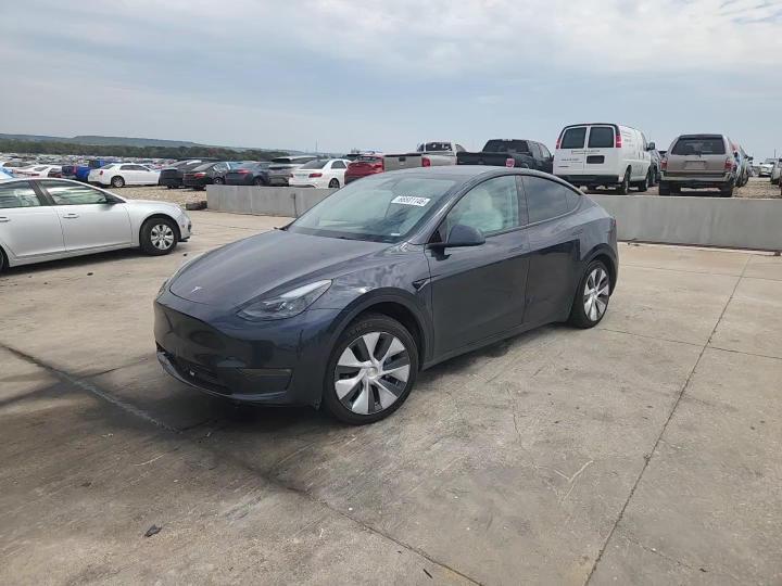 2024 Tesla Model Y - zdjęcie 13
