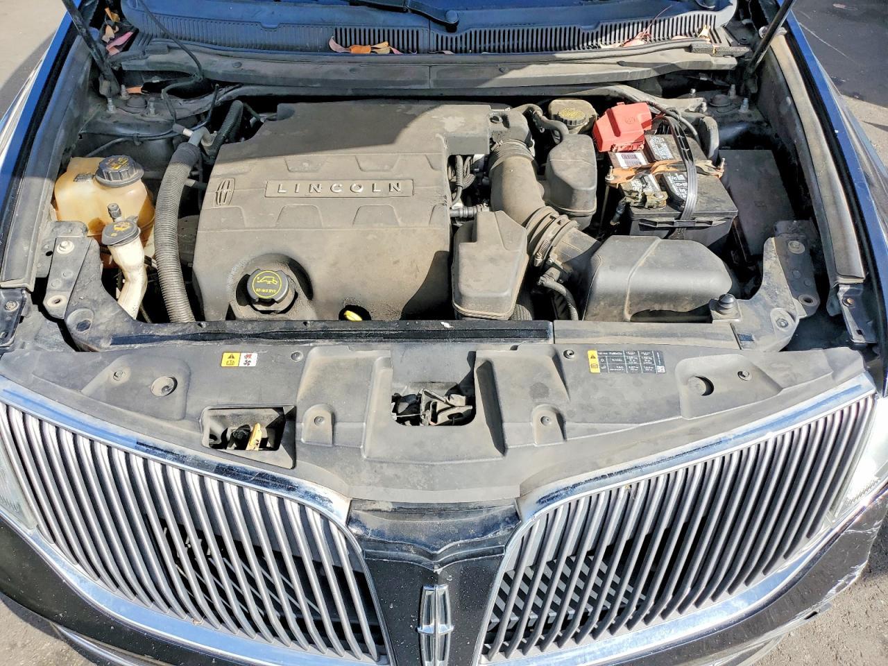 2014 Lincoln Mkt - zdjęcie 12