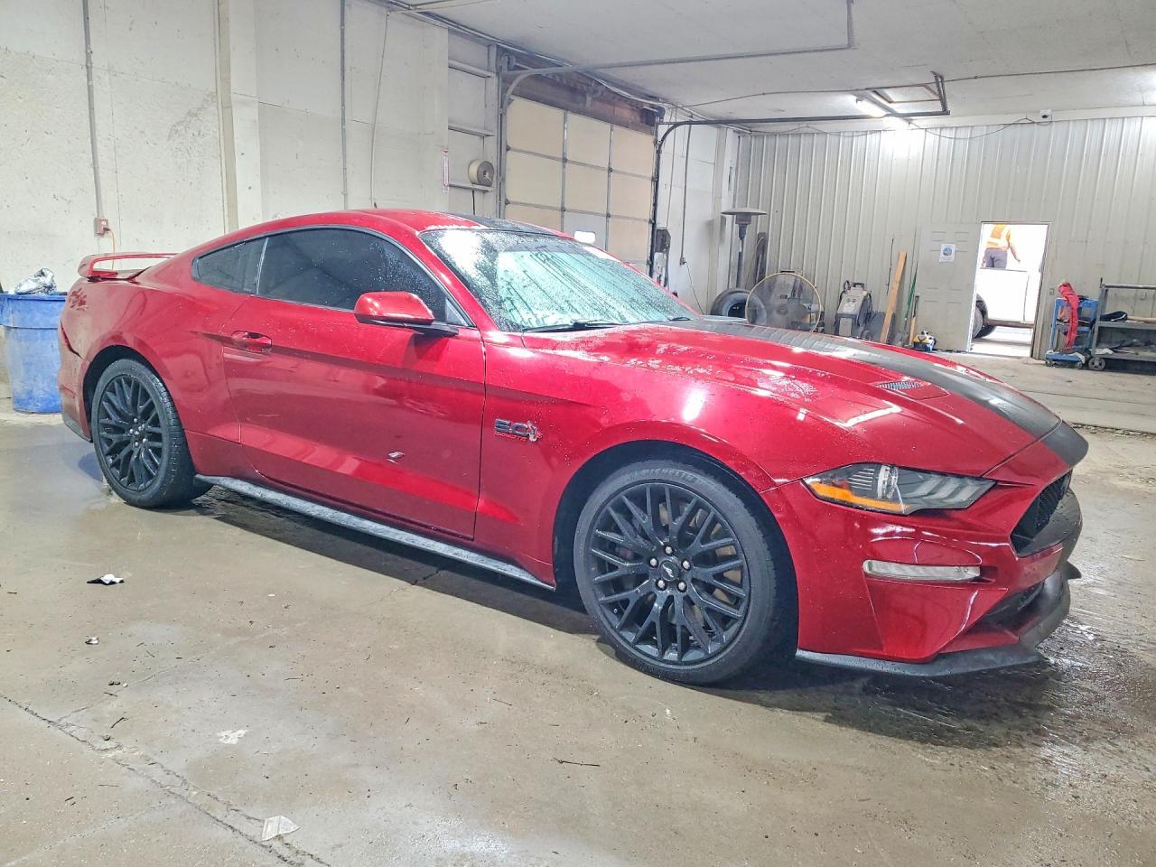 2019 Ford Mustang Gt - zdjęcie 4