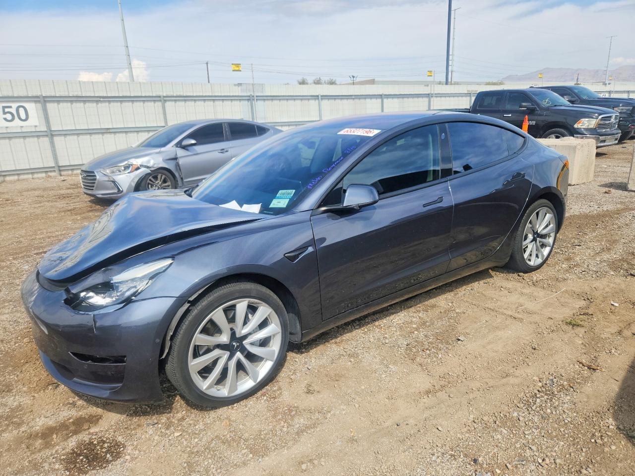 2018 Tesla Model 3 - zdjęcie główne