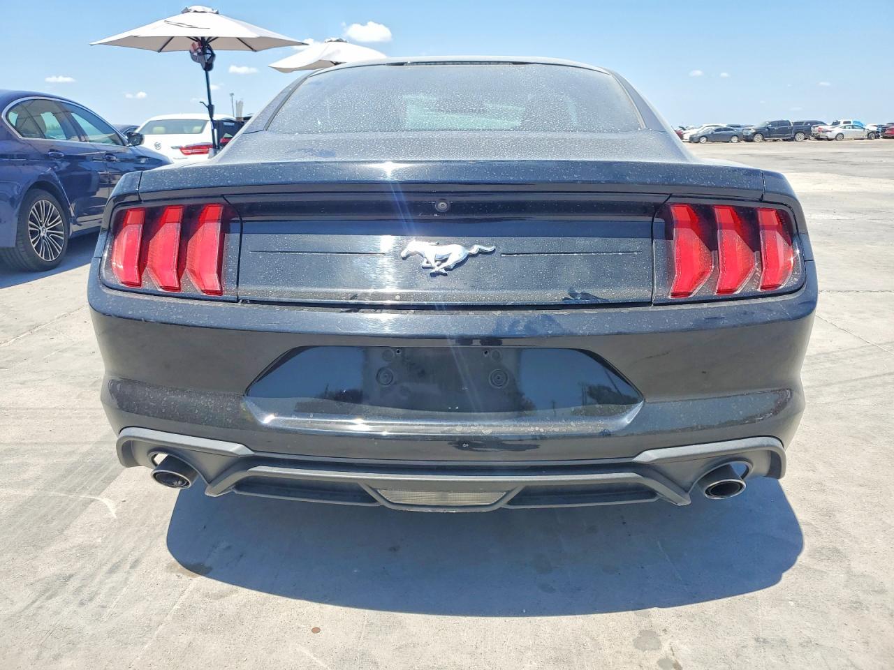2018 Ford Mustang - zdjęcie 6
