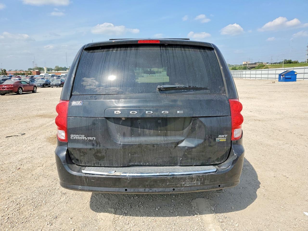 2014 Dodge Grand Caravan Sxt - zdjęcie 6
