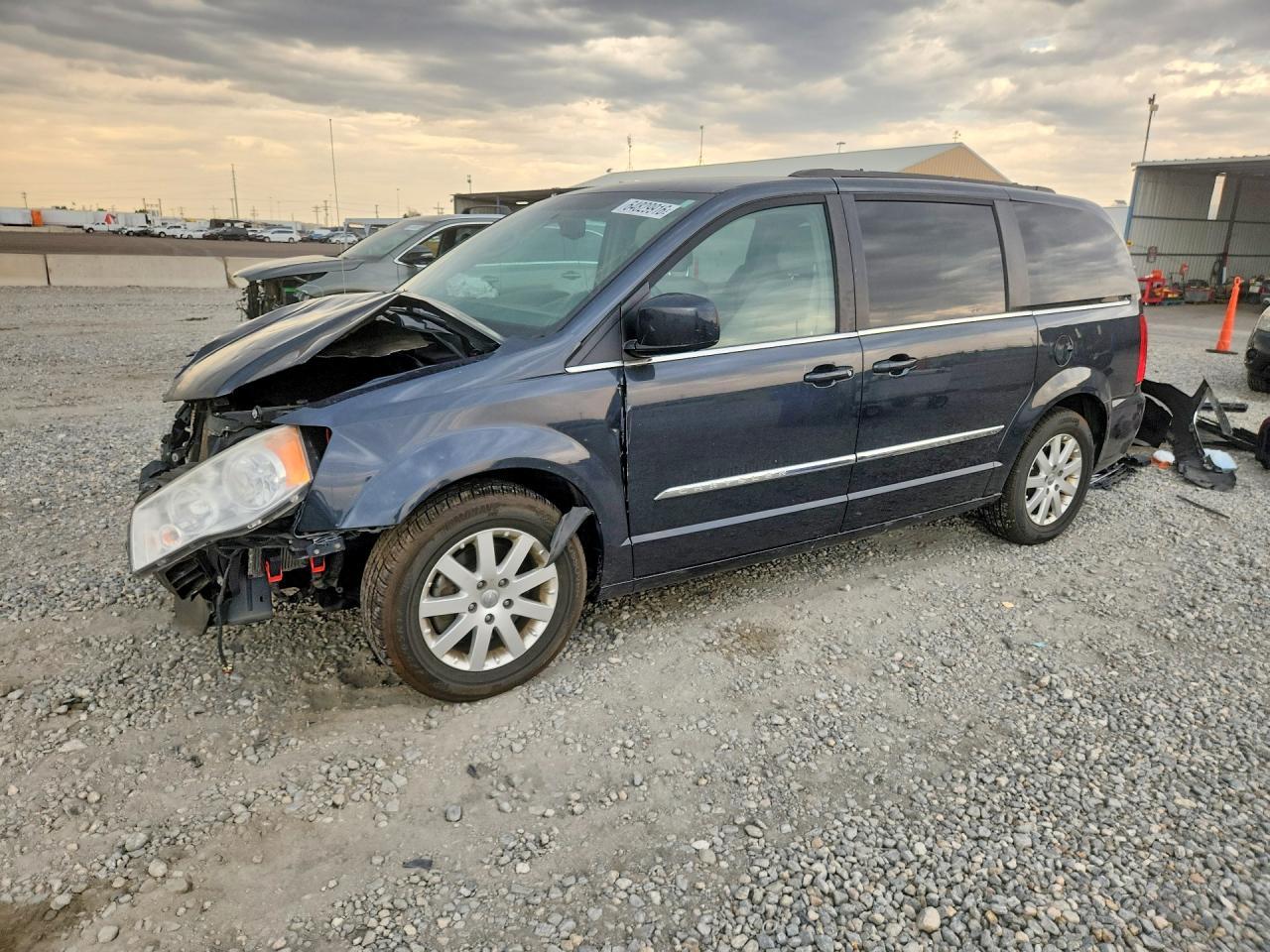 2014 Chrysler Town & Country Touring - zdjęcie główne